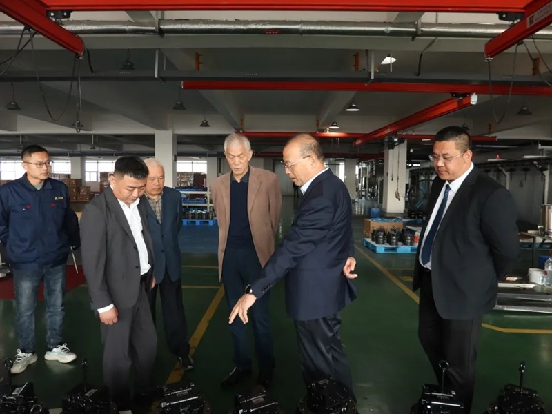 第七届工程机械行业标准化工作会议暨2024年中国工程机械工业协会标准化工作委员会年会8.jpg 第七届工程机械行业标准化工作会议暨2024年中国工程机械工业协会标准化工作委员会年会8.jpg